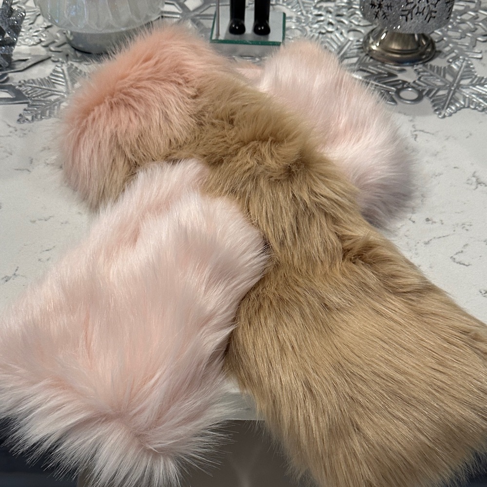 DKNY Pink and Tan Faux Fur Scarf NWT